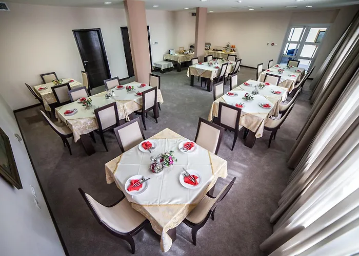 テルミナス 3* ポドゴリツァ