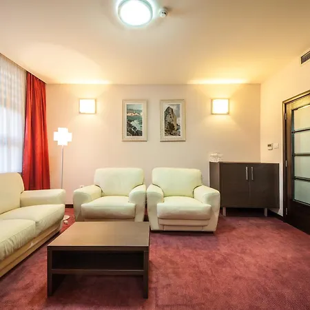Hotel Terminus 3*