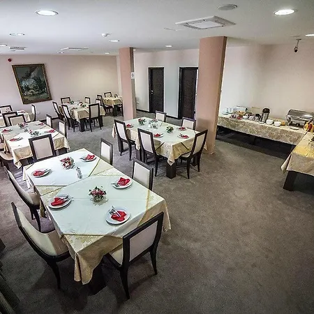 Hotel Terminus 3*